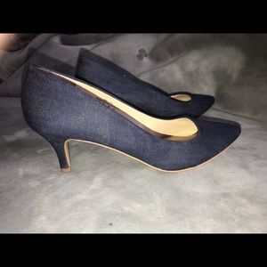 Denim jean pumps